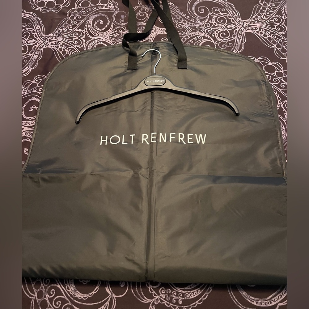HOLT RENFREW GARMENT BAG & HANGER - ⭐️NEW